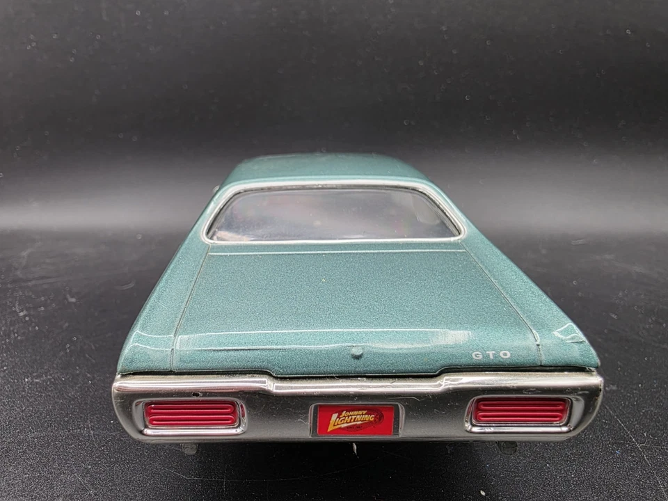 Johnny Lightning 1968 Pontiac GTO Arnie Beswick Bossman 1:24 NHRA Race Car - Image 3 of 4