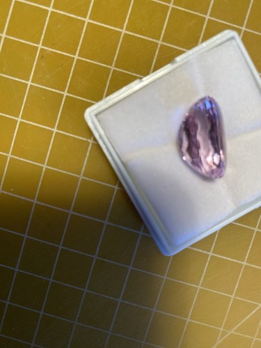 15.65 Cts IF Rich Pink Patroke Kunzite Afghanistan. - Picture 4 of 5