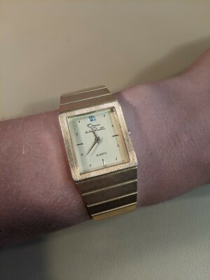 Vintage Oscar De La Renta Diamond Gold Tone Women's Quartz Watch