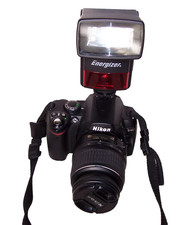 Nikon D40 Digital SLR Camera Kit with AF-S 18-55mm Lens and Accessories Tested