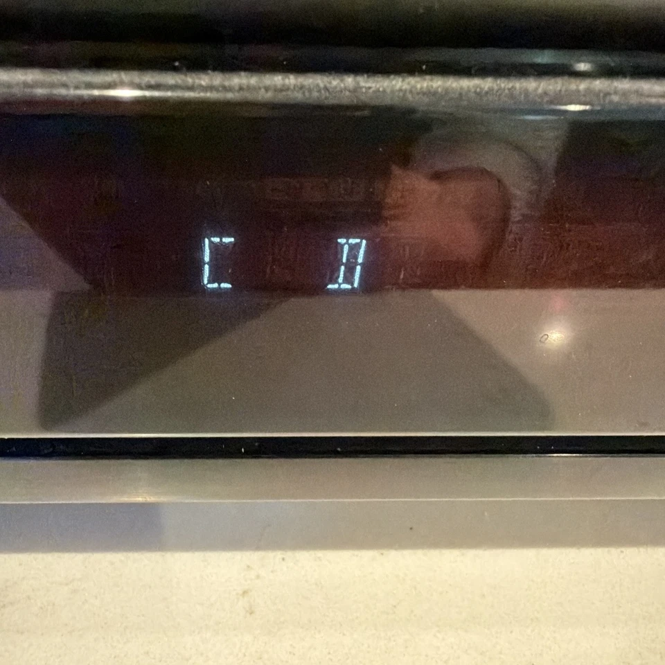 Optimus STAV-3570 Digital Synthesized A/V Stereo Receiver With Remote - Image 4 of 4