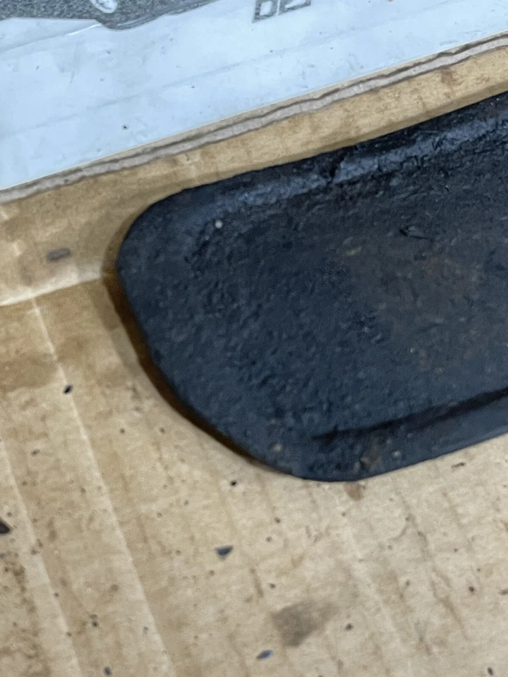 Service Hole Cover Plug FJ62 60 Seri OEM 1981-1990 Toyota Land Cruiser BJ60 HJ60 - Image 2 of 4