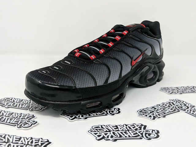 air max plus grade school sale