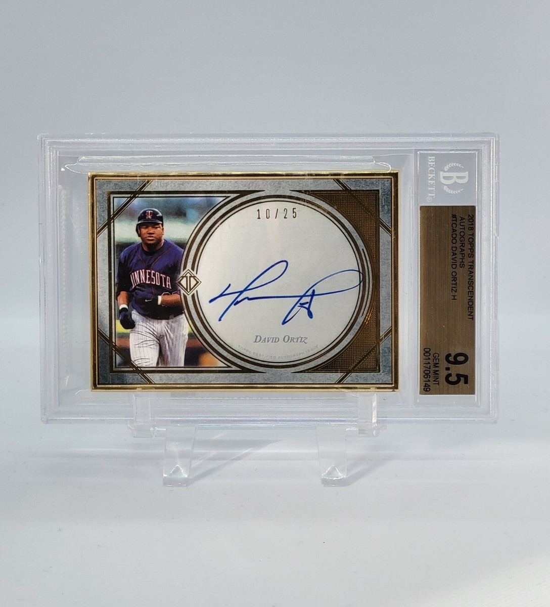 【激レア】AUTOGRAPH 2009.8【洋書】 Albert Pujols & Ichiro Suzuki Autographed 2001 Topps Traded Rookie