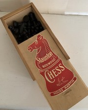 Vintage Staunton Boxwood Complete Chess Set Wooden Sliding Box House Martin