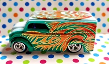 HOT WHEELS CUSTOM MADE LAX  DAIRY DELIVERY LOOSE PRE-OWNED