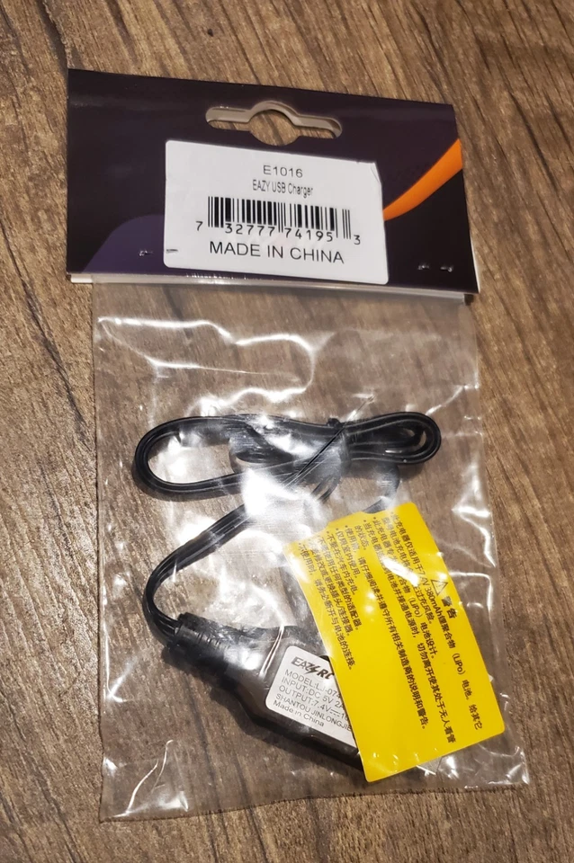 FMS ▪︎Eazy Rc ▪︎ROC Hobby USB LiPo Charger 1000mA 7.4v - Image 2 of 2