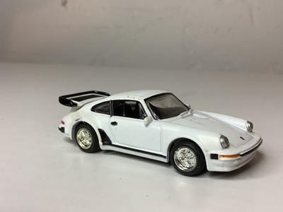 Hot Wheels Collectibles Black Box Porsche 930 Turbo White Limited Edition 1998