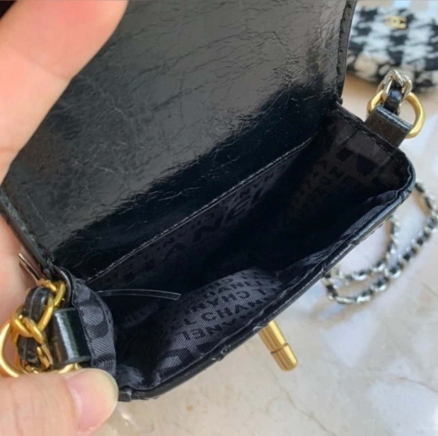 MAKEUP BEAUTY Novelty Chanel Smartphone Pouch Shoulder Coin Mini Case New GWP - Image 4 of 4