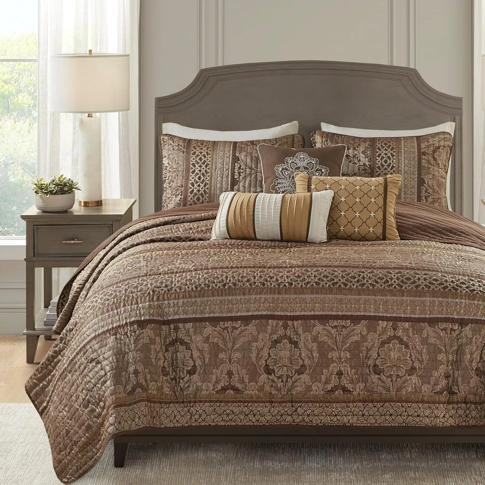 Rich Brown/Gold 6-Piece Damask Quilt Set - King/Cal King Size Luxury Bedding - Image 3 of 4