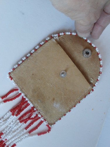 1950's Vintage Native American Glass Seed Bead Coin Purse with Snap Closure - Picture 6 of 11