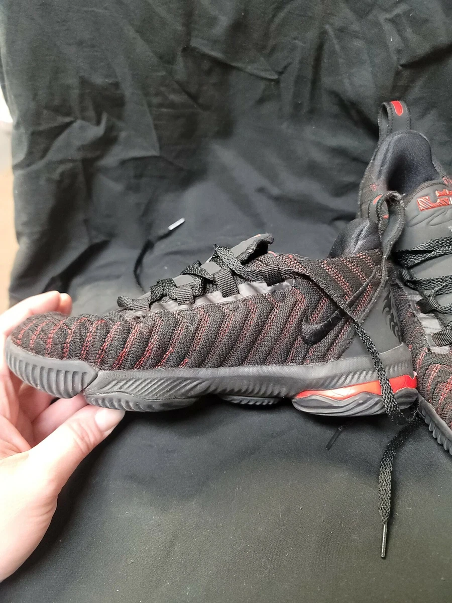 How to hotsell clean lebron 16