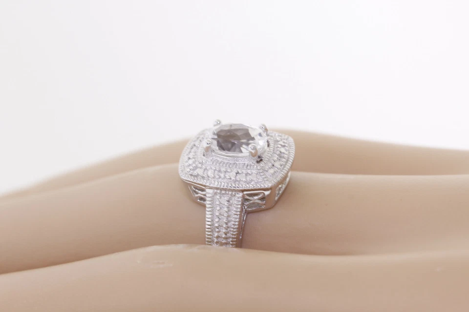 Argento Sterling Ovale Creato IN Laboratorio Bianco Zaffiro & .02ct Diamante - Immagine 4 di 4