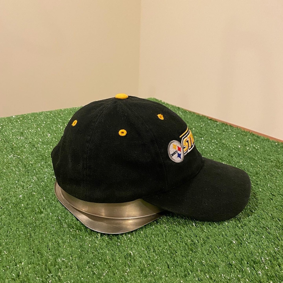 Vintage Pittsburgh Steelers hat cap snap back Logo Athletic black