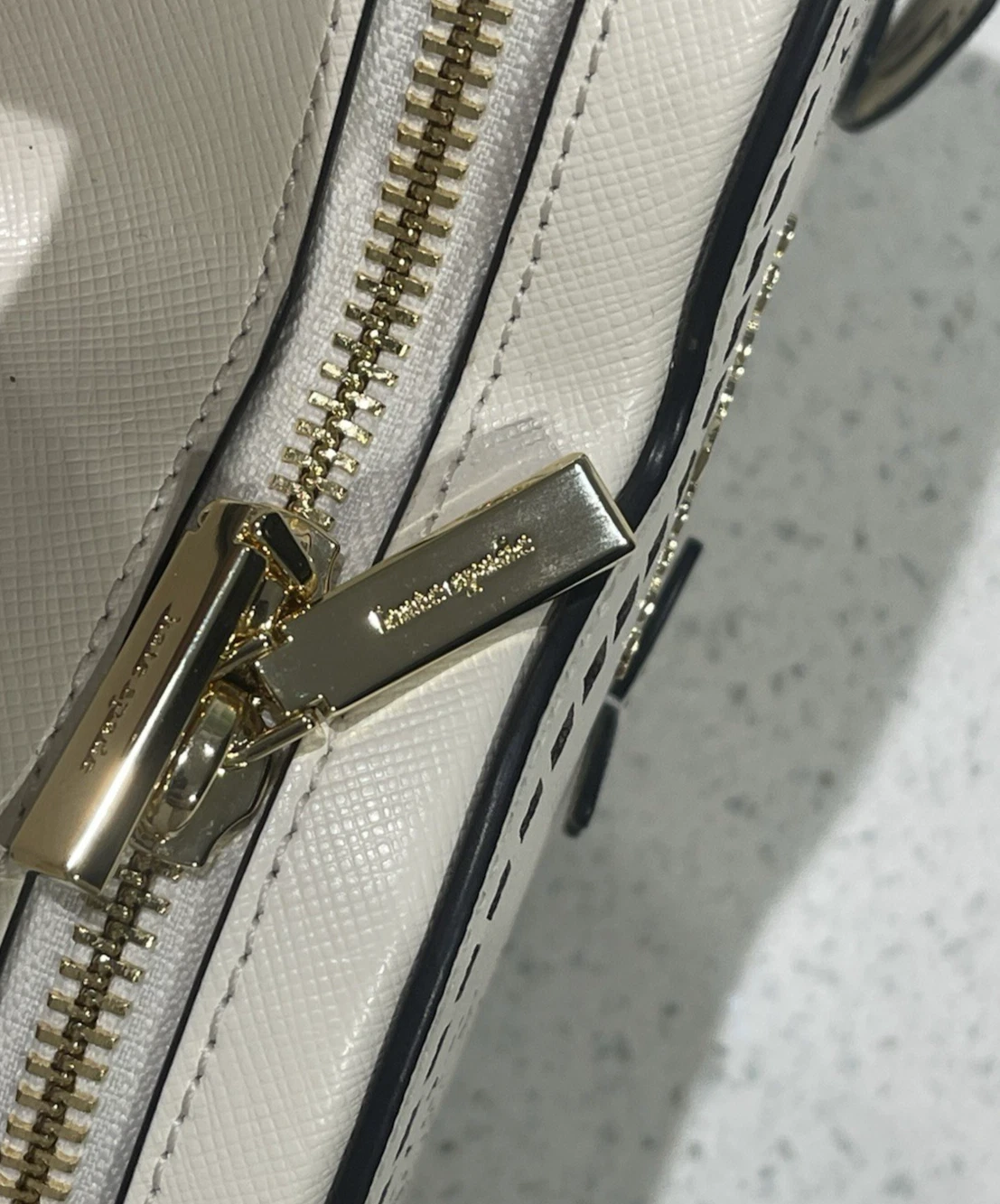 BORSA A TRACOLLA KATE SPADE 3D CUORE RITAGLIATA LOVE SHACK PELLE CREMA