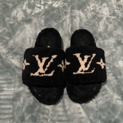 Louis Vuitton Shearling Slides Black Monogram Paris Flagship Purchase SOLD OUT