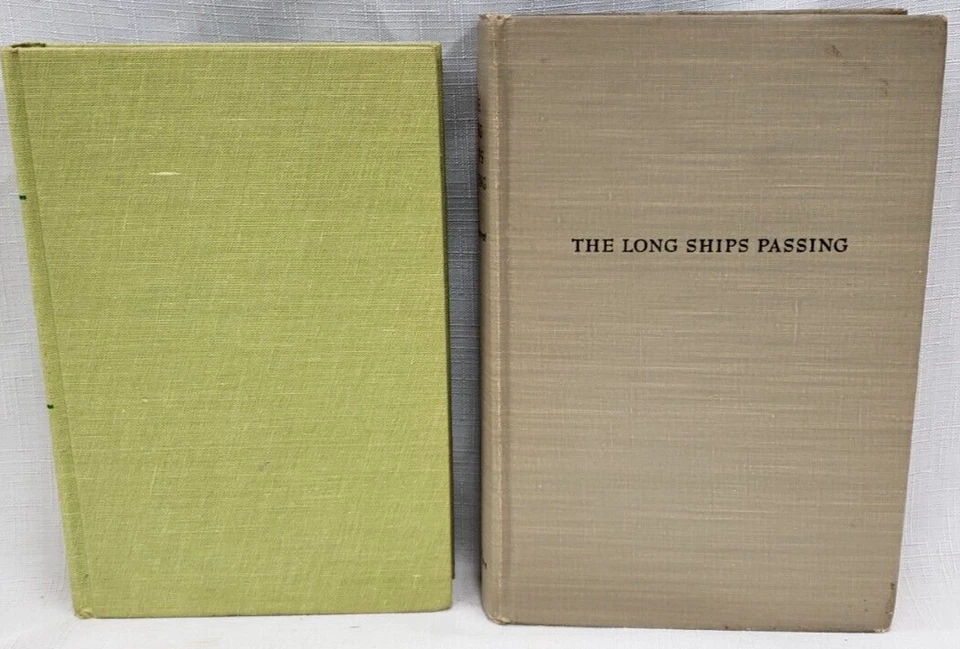3) books: GREAT LAKES' GHOST SHIPS, SHIPWRECKS OF LAKE HURON, LONG SHIPS PASSING Foto 3 de 4