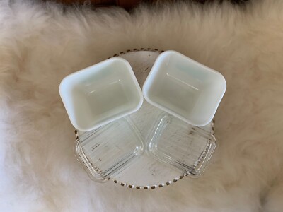 Vintage Pyrex Amish Butterprint Refrigerator Dish Set w/Lids - 8