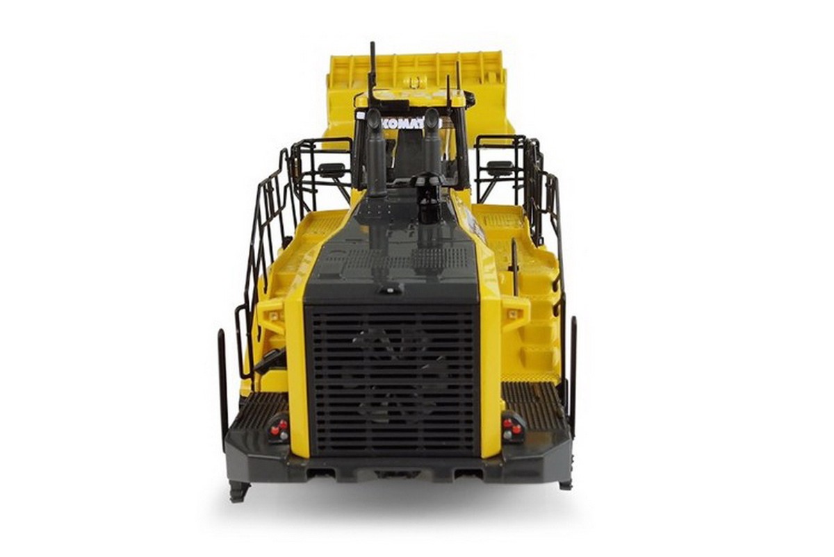 UH Universal Hobbies 1/50 Komatsu WA600-8 Wheel Loader DieCast