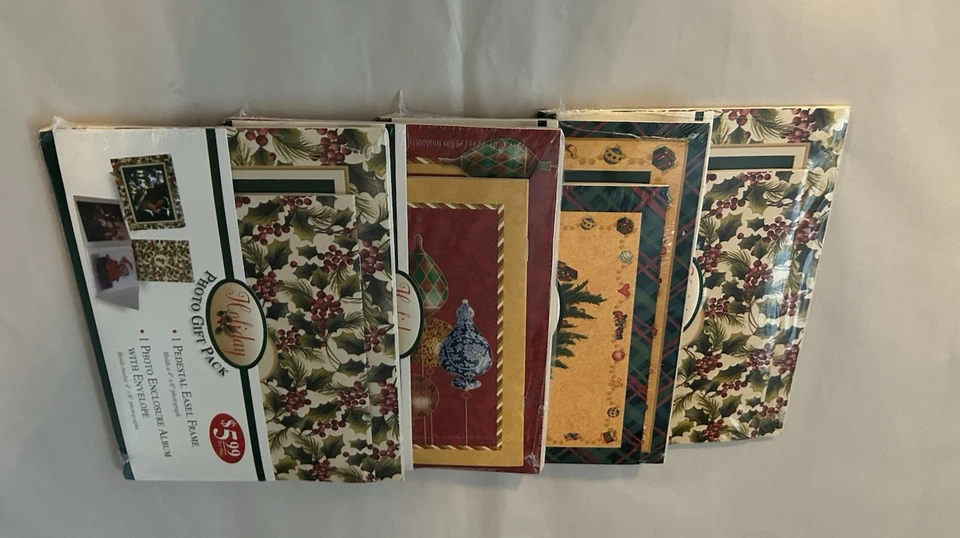 4 paquetes de regalo de fotos navideñas Inc 4x6 pedestal caballete marco y álbum tiene capacidad para 12 fotos Foto 3 de 4