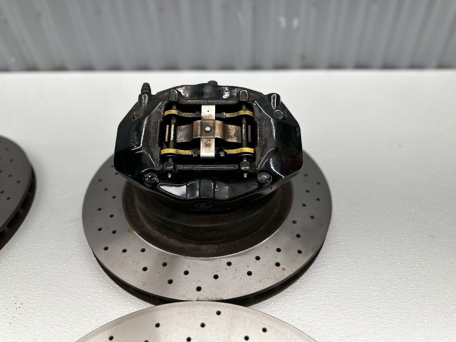 0814 Lexus ISF OEM Front And Rear Brake Calipers Full Set With Rotors Brembo eBay