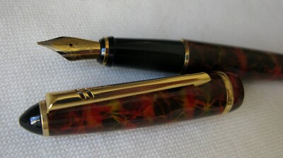Stylo Plume Pilot En Résine Rouge & Plaqué Or - Plume Métale Moyenne - Occasion Haut De Gamme