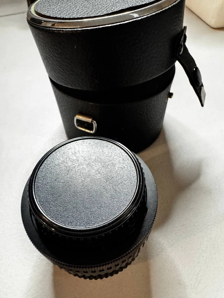 Albinar Super Coated 28mm f/2.8 Wide-Angle Prime Lens with Hard Case - Vintage - Image 4 of 4