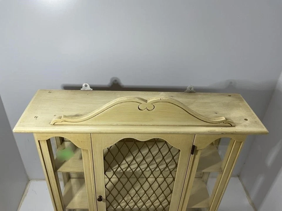 Vitrina de curiosidades espejadas de montaje en pared provincial francesa puertas de vidrio Etagere Foto 4 de 4