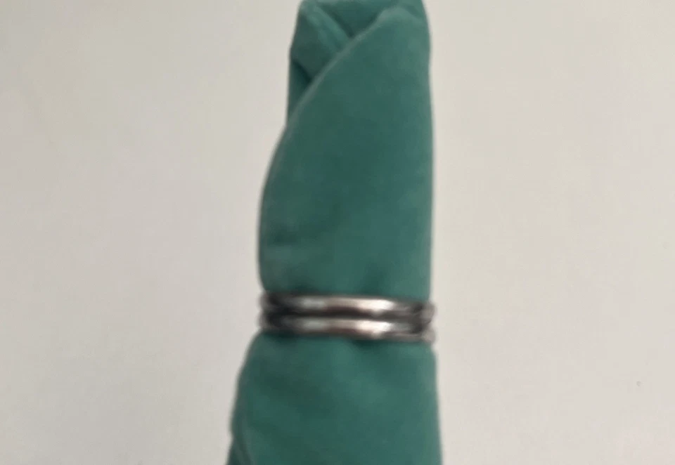 Anillo de plata de ley natural grande con forma ovalada de búfalo blanco talla 5 Foto 3 de 4