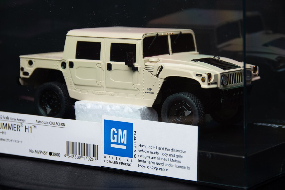 激レア　ミニッツ　HUMMER H1 サンドベージュ　送信機セット　おまけ付 Kyosho Mini-z body HUMMER H1 Sand Yellow MVP45Y AUTO SCALE