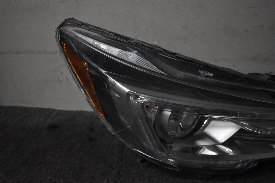 2018-2019 SUBARU OUTBACK LEGACY RIGHT SIDE HEADLIGHT FACTORY OEM - Image 2 of 4