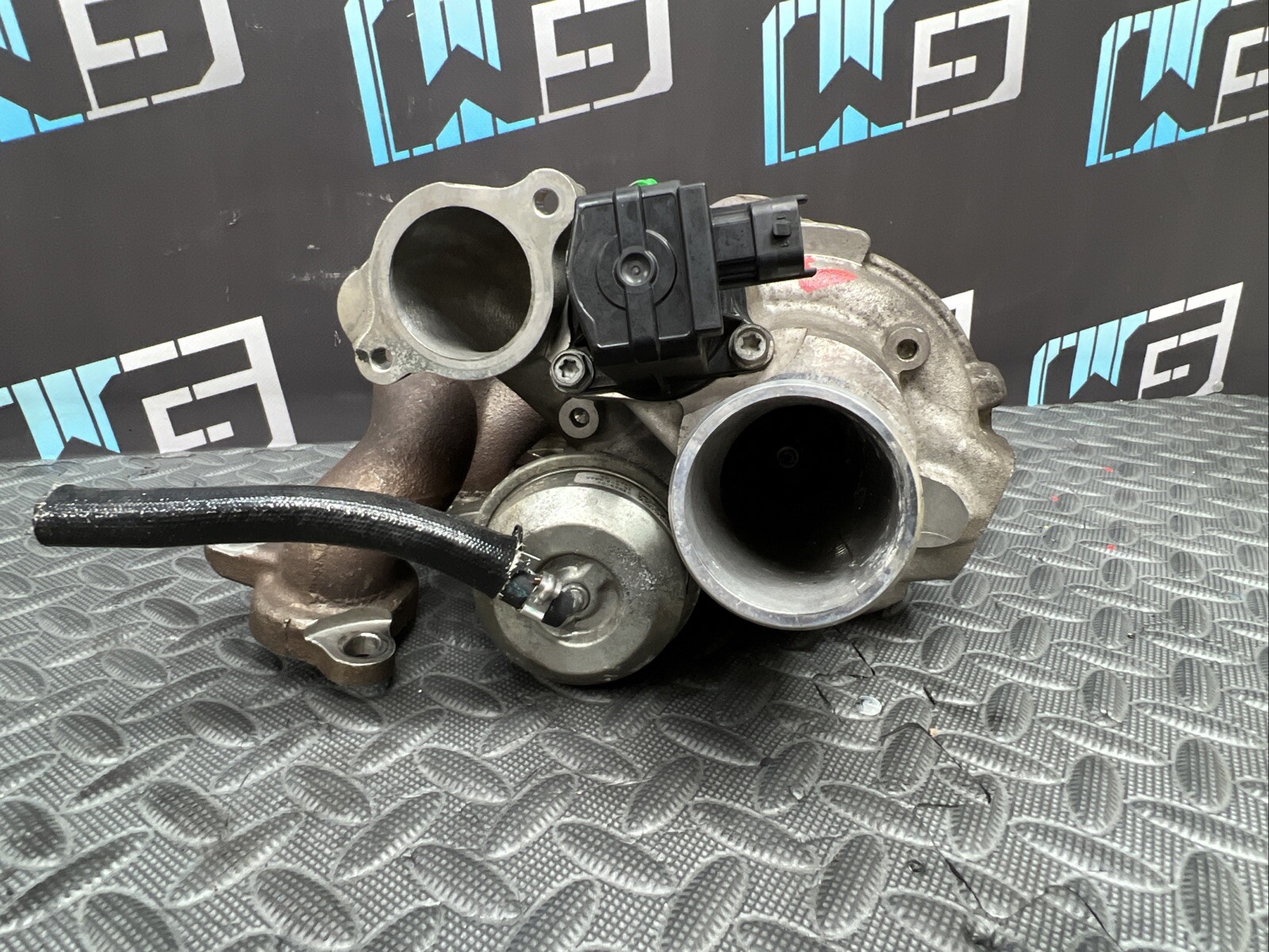 OEM Maserati Ghibli 3.0L Turbo Turbocharger Exhaust Manifold Left Side 2014-2020