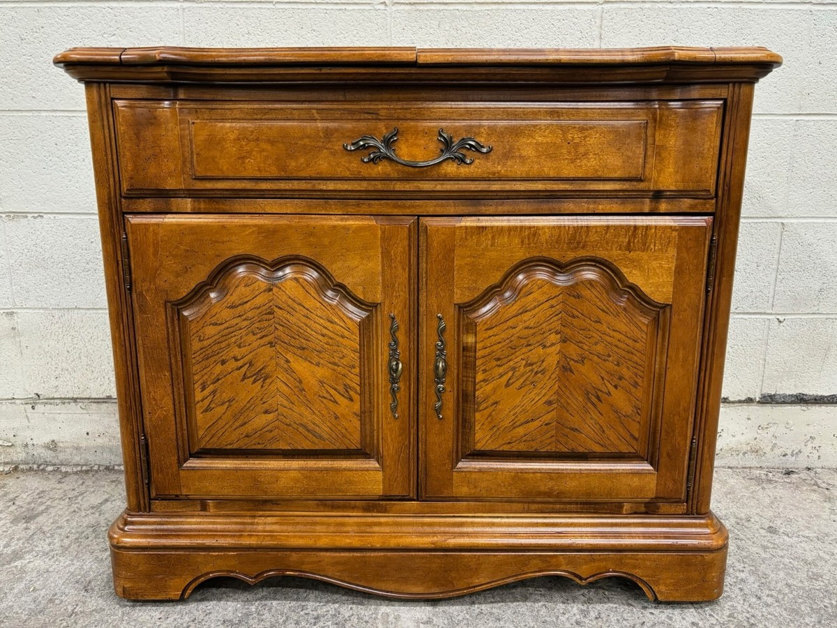 Vintage Stanley Furniture Solid Cherry Traditional Style Flip Top