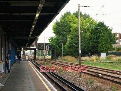 FOTO UPNEY TUBE RAILWAY BAHNHOF (3) DER BAHNSTEIG FÜR ZÜGE IN RICHTUNG ZENTRAL LO