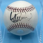 ICHIRO SUZUKI SIGNED OFFICIAL RAWLINGS MLB BASEBALL ICHIRO AUTHENTICATION!!