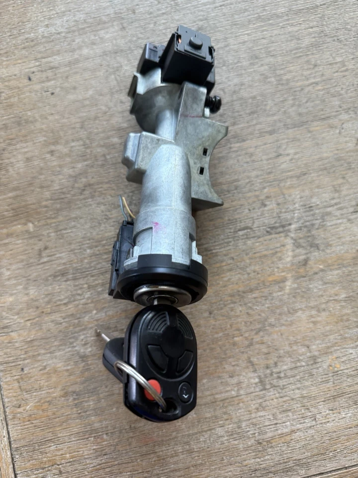 Interruptor de encendido Mercury Milan 2010-2011 cilindro de bloqueo con 2 llaves 6E53-3F642 OEM Foto 3 de 4