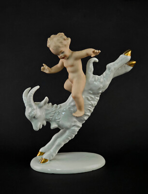 a-9440059 Porzellan Figur Wallendorf Putto auf Ziegenbock handbemalt 15x19,5cm