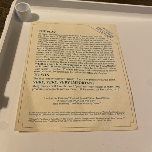 VTG 1989 Pictionary Party Edition, Game Easel, 2 Pens, Timer, & Cards = Complete - Picture 5 of 18