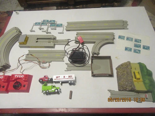 Tyco, US-1 Big City HO Scale Trucking Interstate Delivery Set
