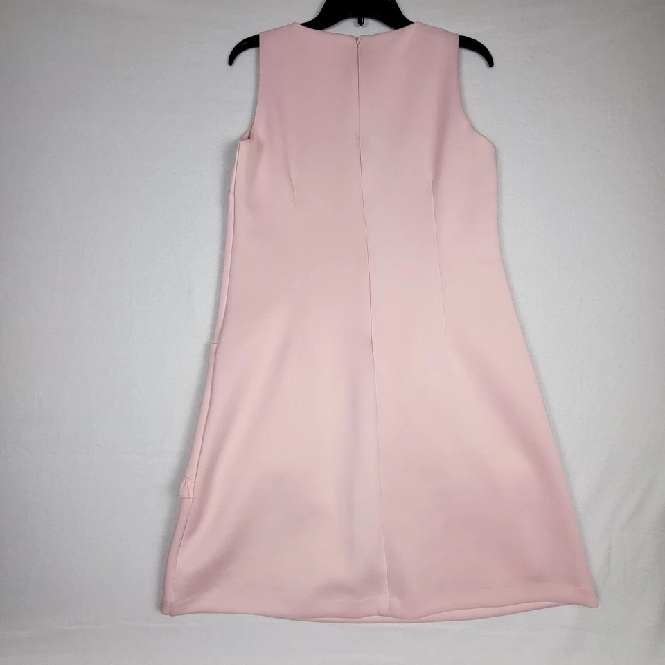 Betsey Johnson 连衣裙 Mod 水肺换装连衣裙 女式 6 码 粉色荷叶边口袋 — 第 3/4 张图片