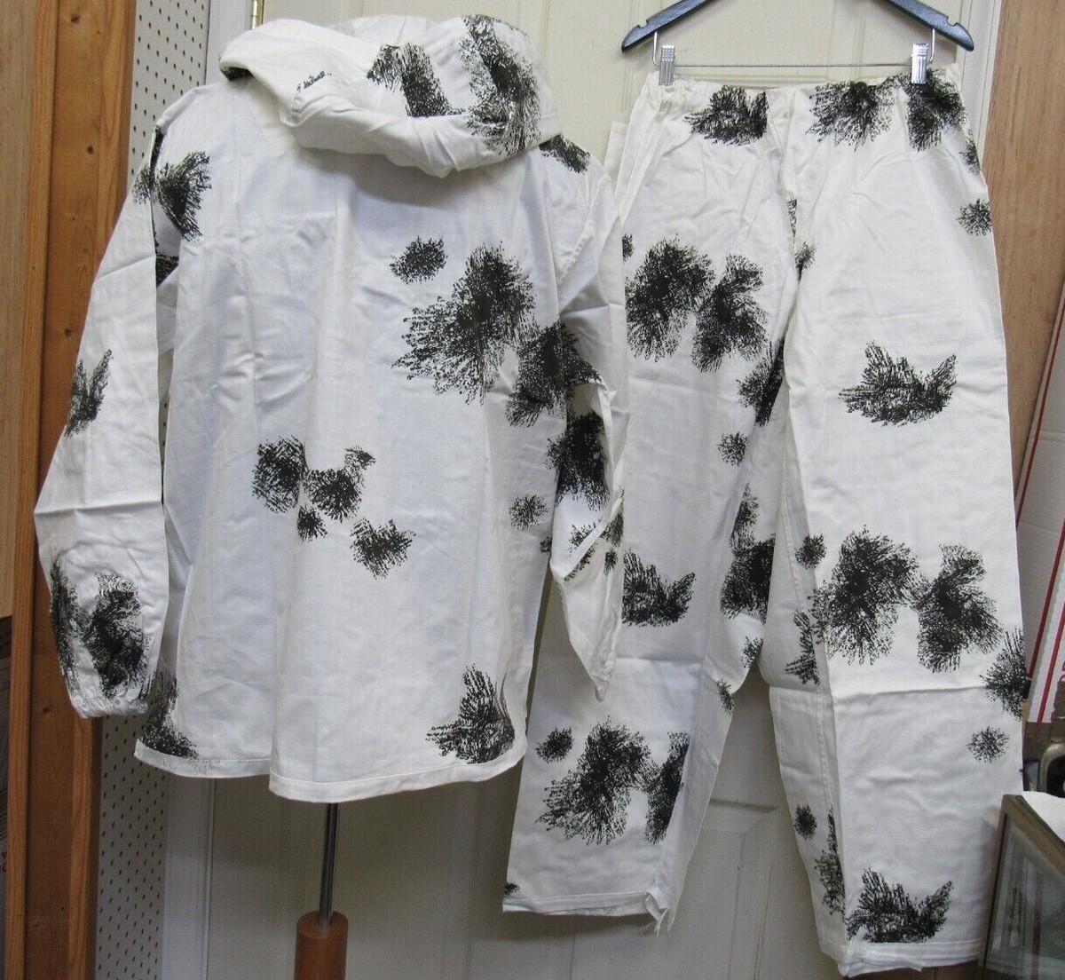 West German Snow Camo Smock Jacket w/ Detachabl Hood West German Snow Camo Smock Jacket w/ Detachabl Hood