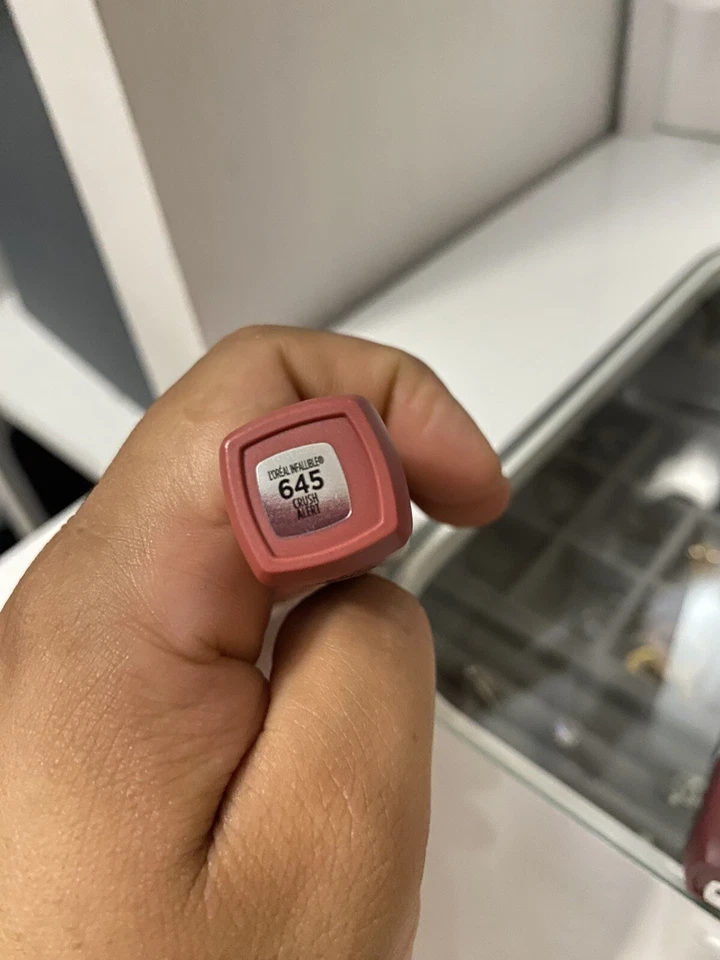 Loreal Infalible Le Matte Resistance 16 HR Lipstick (0.16fl/5ml)  You Pick! NEW - Image 4 of 4