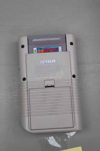 Original Gameboy W/ Hard Case and 5 Games TESTED Paperboy Turtles Kirby's READ! - Picture 5 of 9