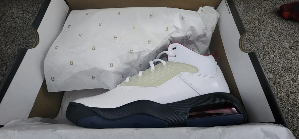 Size 9.5-Jordan Maxin 200 White/Gym Red-Black - Image 3 of 4