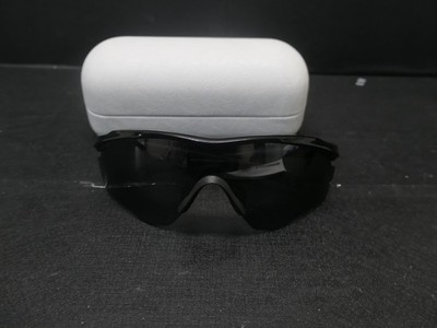 Oakley 009343-09 Polorized Sunglasses M2 Frame W/Case