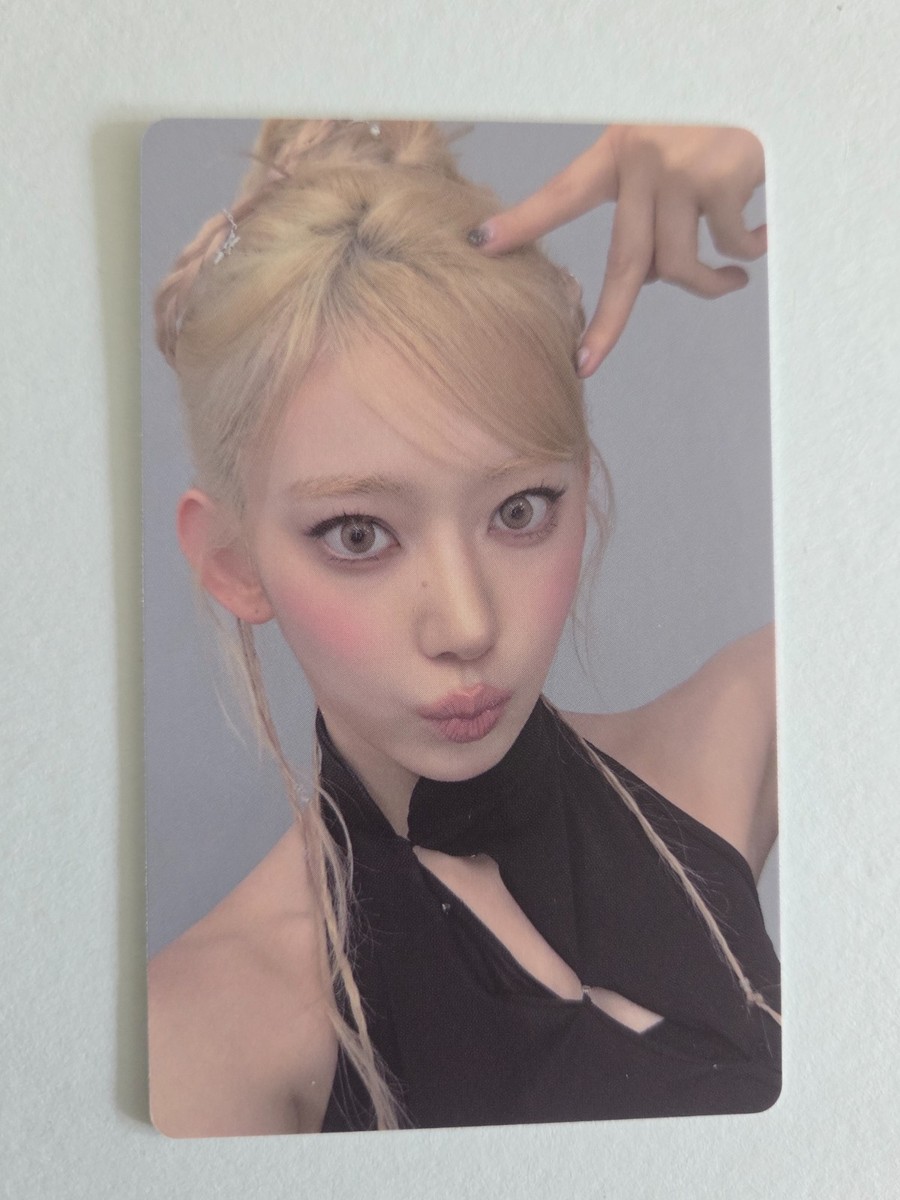 LE SSERAFIM 2nd Studio PUREFLOW pt.1 Studio Choom Event Photocard