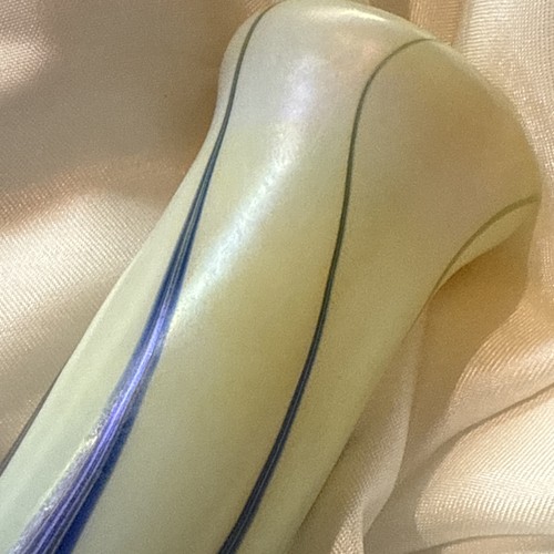 VTG Lundberg Studios Signed Iridescent Art Glass Vase 1980 Cobalt Blue Swirl - Picture 13 of 14