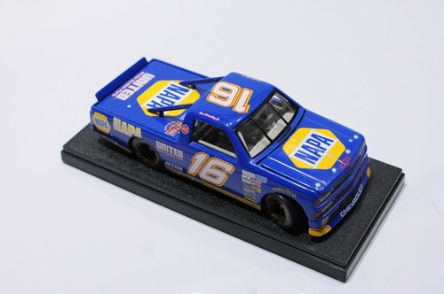 ACTION CHEVY RACE TRUCK 16 NAPA BLUE 1997 RON HORNARDY DIECAST SCALE 1:24 - Picture 6 of 8