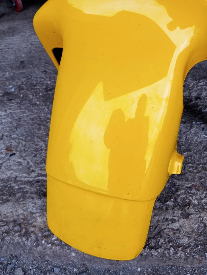 ZANE LAVERDA DIAMANTE 668 YELLOW FRONT MUDGUARD - Image 4 of 4