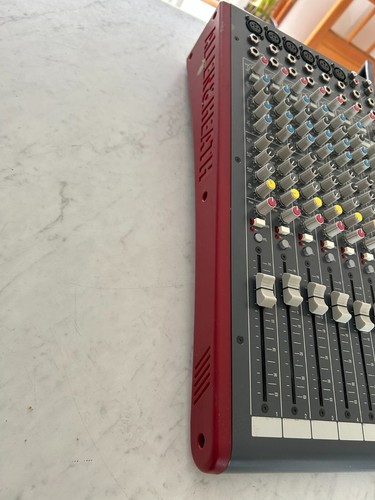 Allen & Heath zed 12FX - Foto 9 di 11